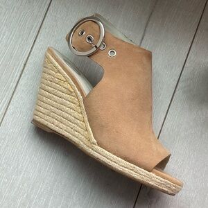 Wishbone (Brown’s Shoes) Suede Wedge Sandal Size 7